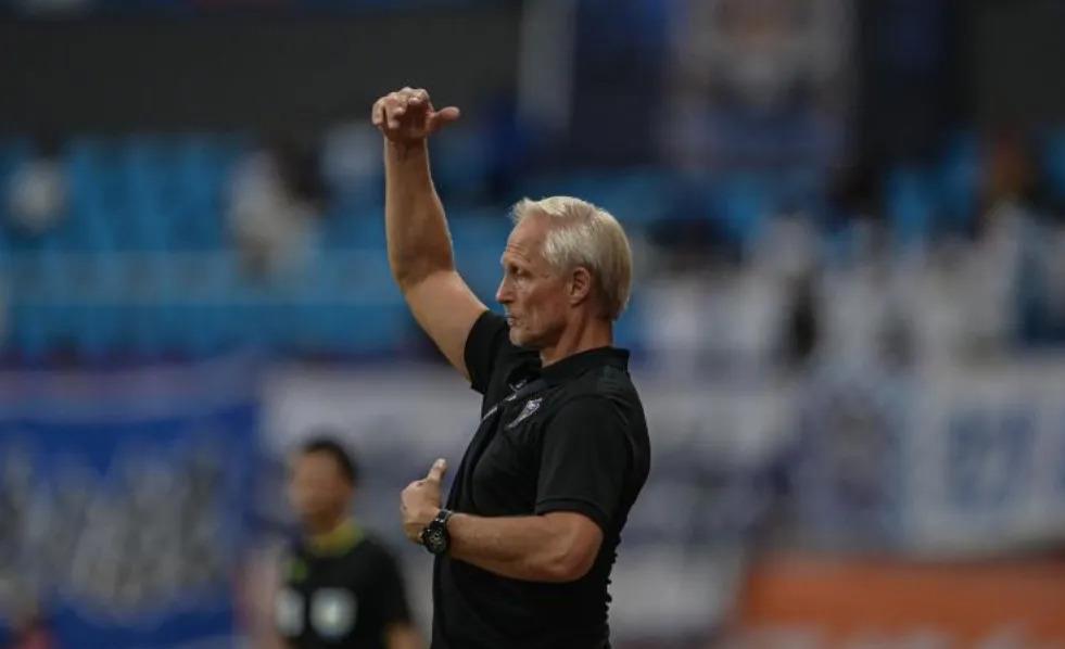 九游体育下载-荷甲转会期再迎强敌；犹他爵士手感冰凉；主帅态度——压力陡增；训练强度明显提升的简单介绍